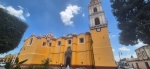 Por: Lula Pineda Alistan trabajos de pintura del Portal Guerrero en San Pedro Cholula
