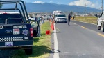 Localizan a dos personas sin vida y con huellas de violencia en la carretera Calpulalpan-Apan