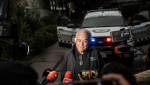 Foto: Cortesía Ernesto Ruffo llega a su casa en Ensenada